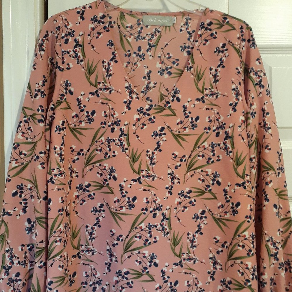 Belongsi Pink Blush Floral Print Top Blouse NWT - MEDIUM SZ
